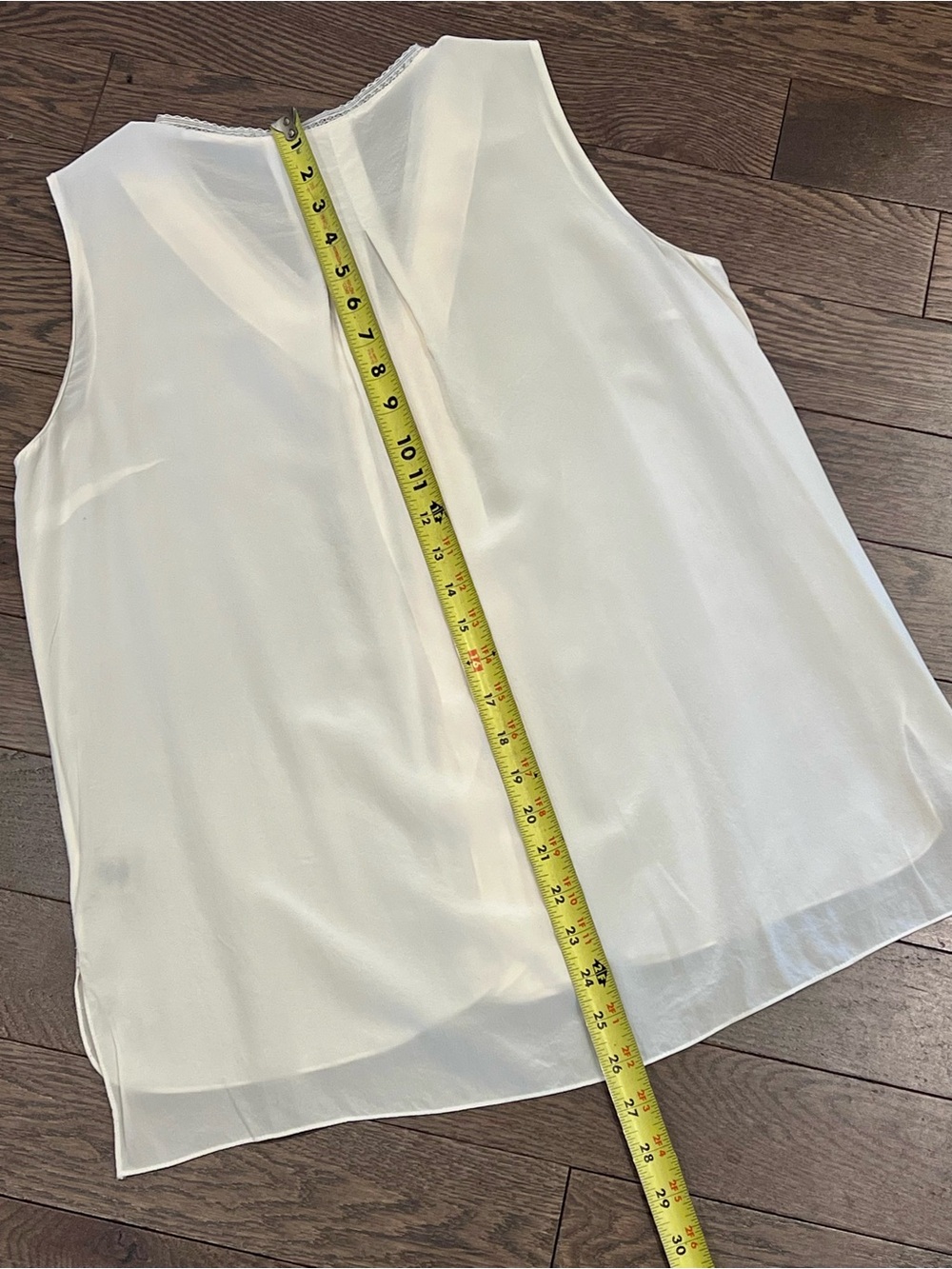 🕊️ Elie Tahari 100% Silk Sleeveless Blouse | Size Small | Ivory/Cream - Picture 7 of 7